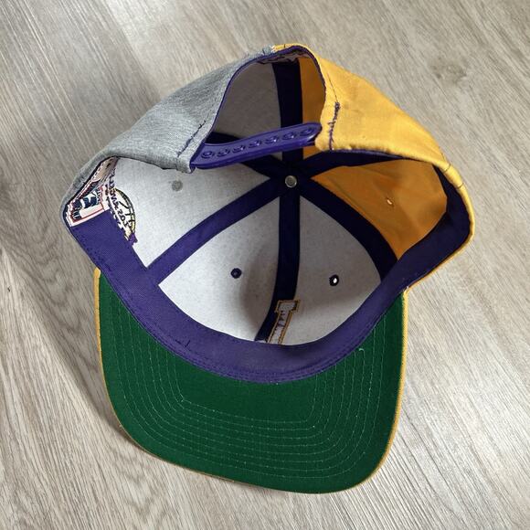 Vintage Starter Los Angeles Lakers‎ Hat Letterman Snapback NBA Purple Yellow Cap - Picture 3 of 8